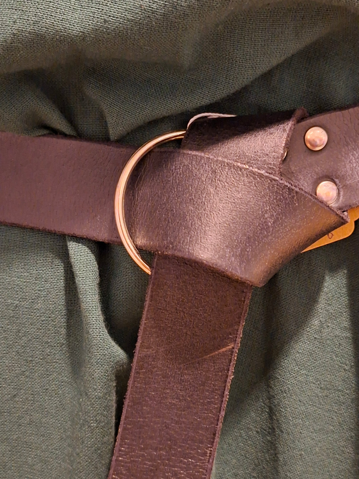 Wikinger Gürtel aus Leder mit Ring und dekorativem Riemen braun