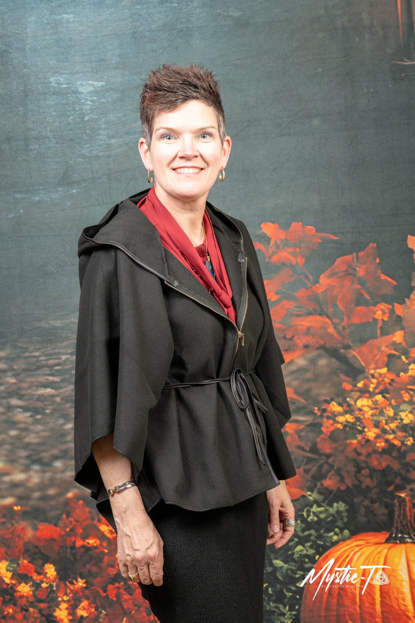 Cape Schwarz Wintercape mit Reißverschluss