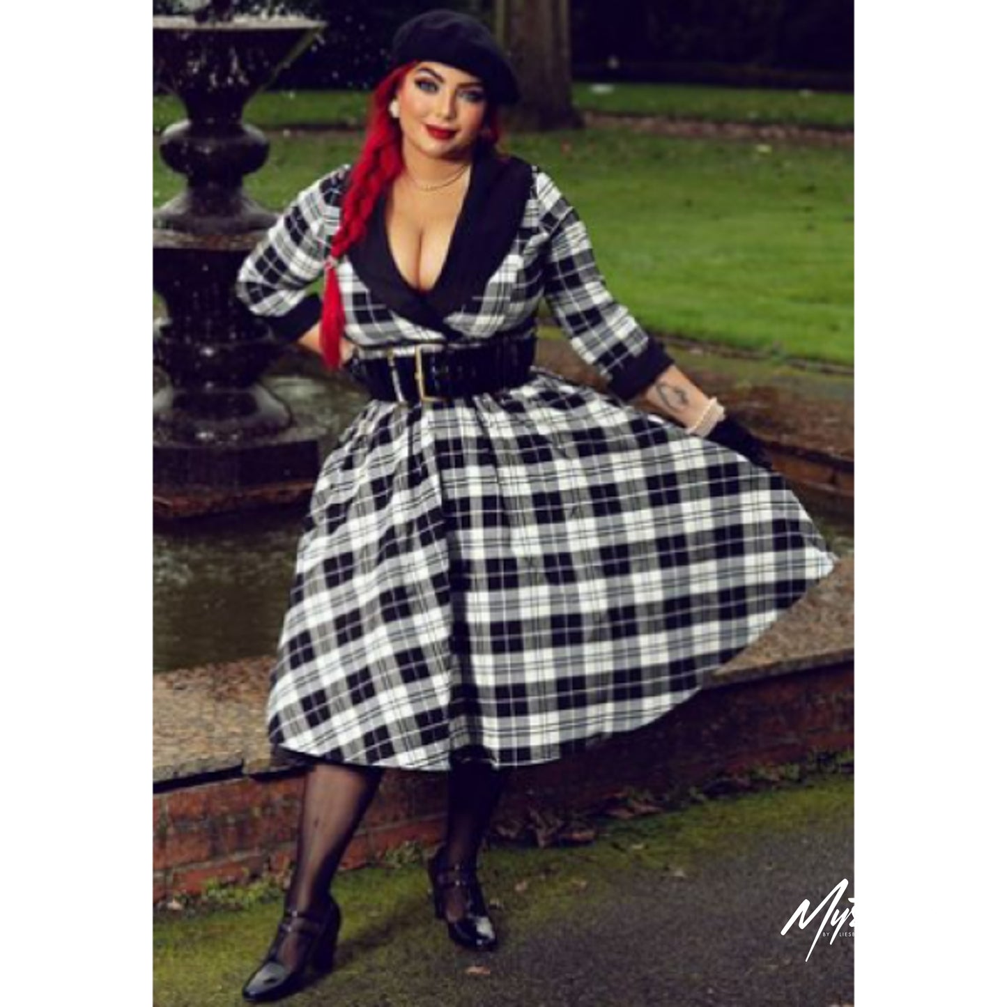 Tiffany 50s Coat Swingkleid in Black Tartan