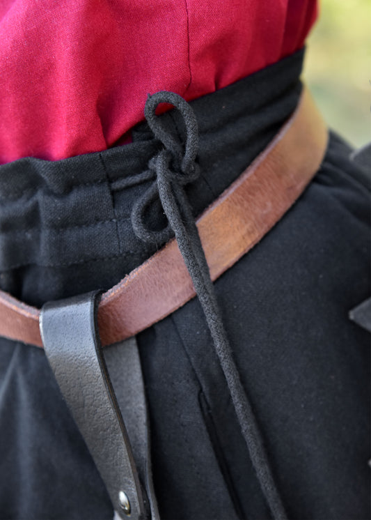 Mittelalterlicher Rock, weit ausgestellt, Schwarz