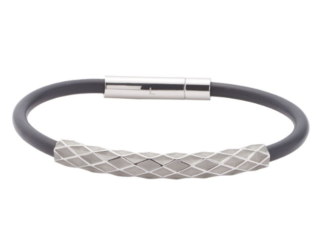 Schwarzes Armband mit rautenförmigem Edelstahlelement