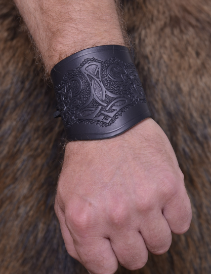 Armschützer aus Leder, mit Thorshammer, kurz
