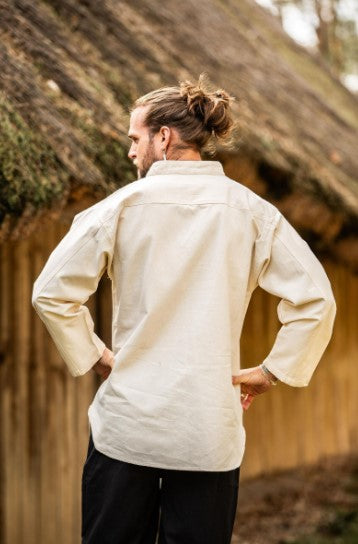 Mittelalterhemd mit stilvollem Stehkragen, Natur