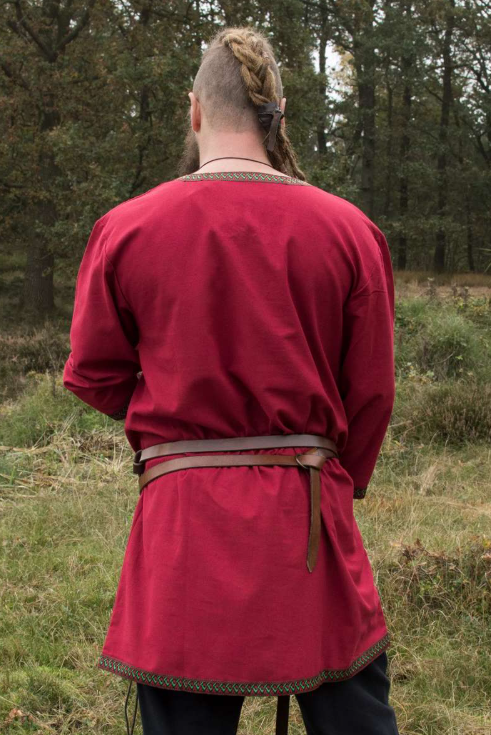 Mittelalterliche Tunika aus Baumwolle , Dunkelrot