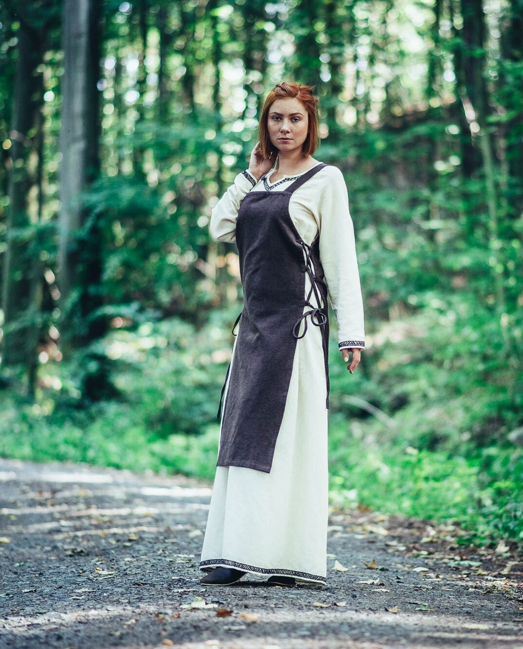 Überkleid Schürze Braun