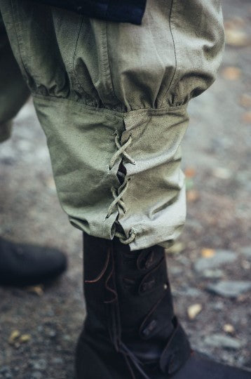 Wikingerhose mit Beinschnürung, Hanffarben