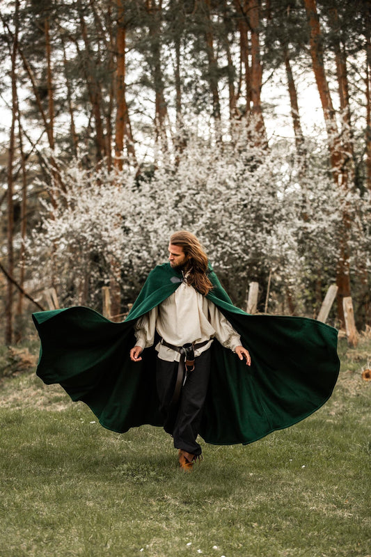 Mittelalter Umhang Woll mit Wolfsschließe Grün