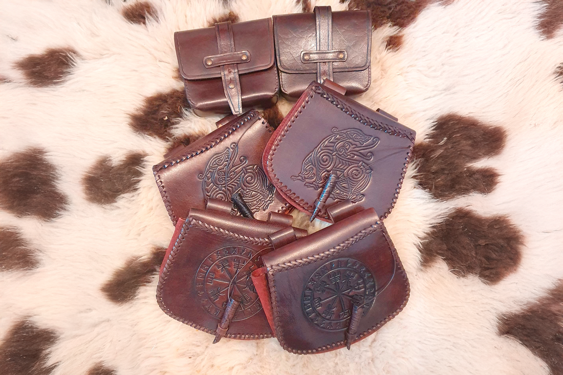 Ledertaschen mit praegung by Mystic-T
