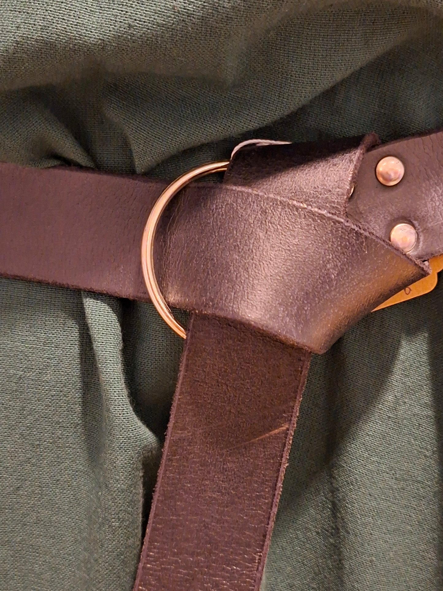 Wikinger Gürtel aus Leder mit Ring und dekorativem Riemen braun