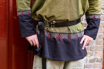 Mittelalter Gürtel mit Metallring Verschluss aus Leder für LARP und Reenactment schwarz