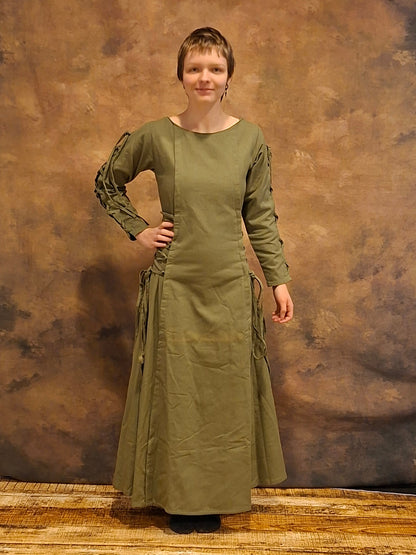 Priestess Dress  Grün