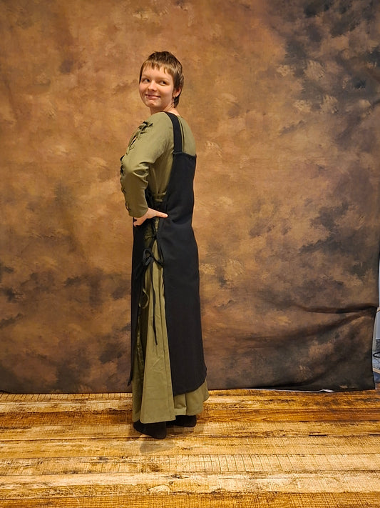 Mittelalter Überkleid aus Baumwolle mit breiten Trägern und seitlicher Schnürung
