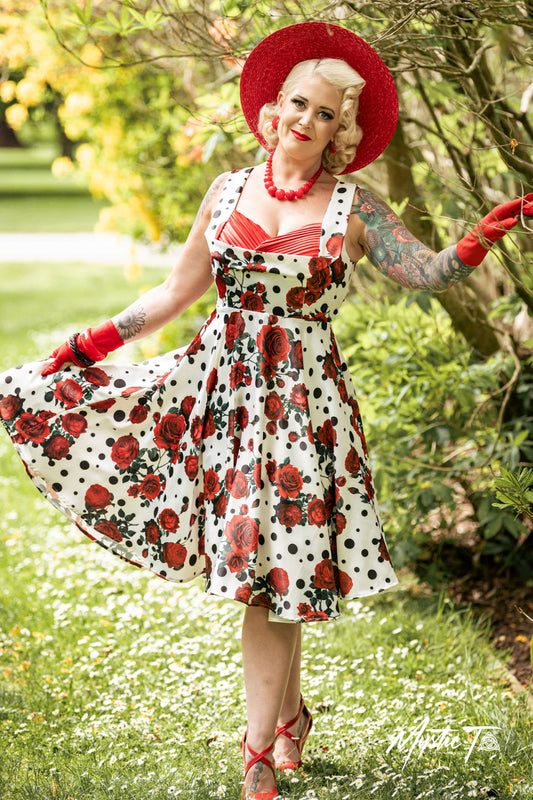 Grace Vintage Style Jive Dress In White Rose