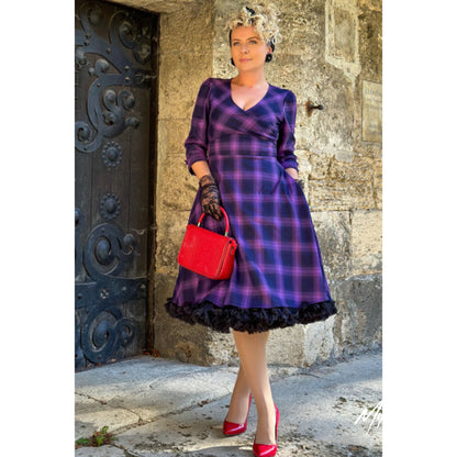 Katherine Swingkleid in Purple Tartan – Klassischer Vintage-Stil trifft Komfort