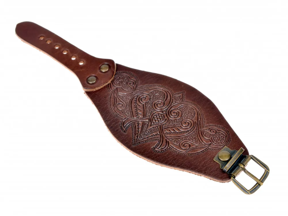 Mittelalter Lederarmband mit keltisch inspiriertem Ornament