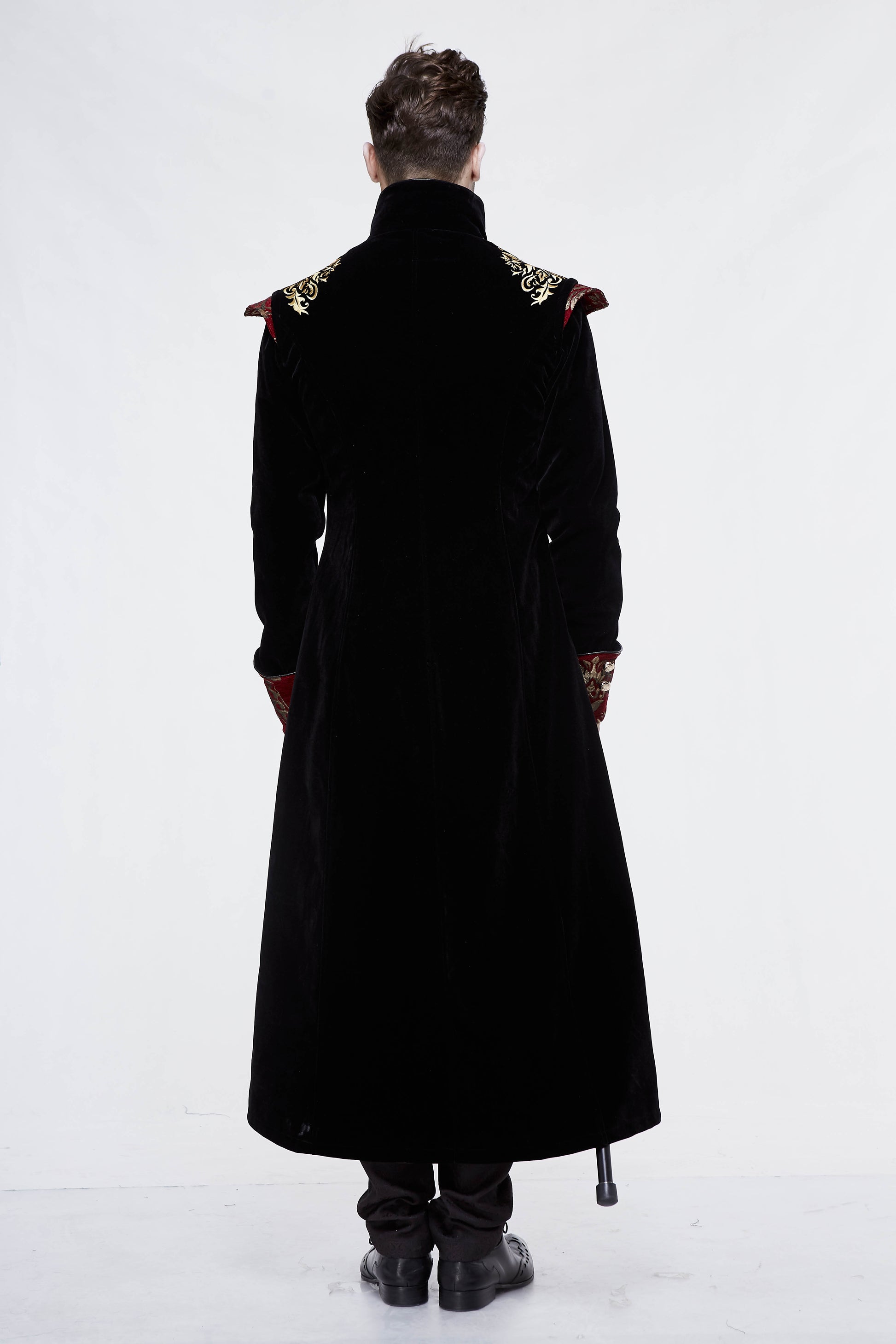 Schwarze Pirate Jacke für Herren mit Brokat und geprägten Knöpfen