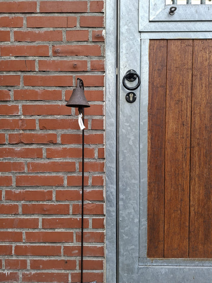 Türglocke Blume auf 117 cm hohem Stab aus Gusseisen
