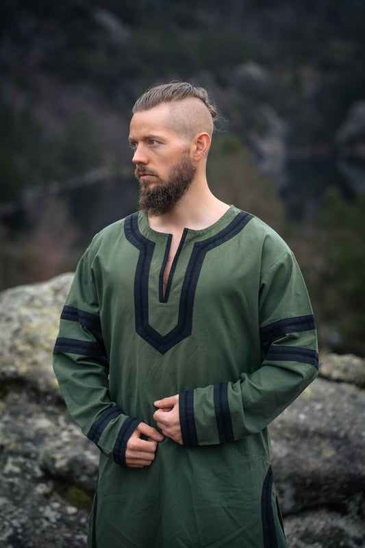 Wikinger Tunika mit V-Ausschnitt und Zierbordüre