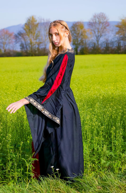 Ivette Mittelalterkleid aus Viskose – Fließende Eleganz