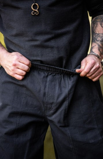 Hose mit Beinschnürung, Schwarz