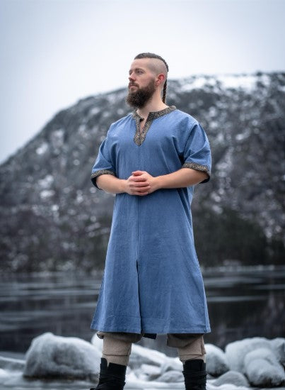 Kurzarmtunika mit Bordüre, Taubenblau