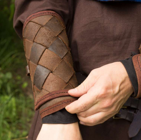 Wikinger Armschienen aus Leder