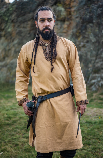 Mittelalter Tunika mit Bordüre, honigbraun