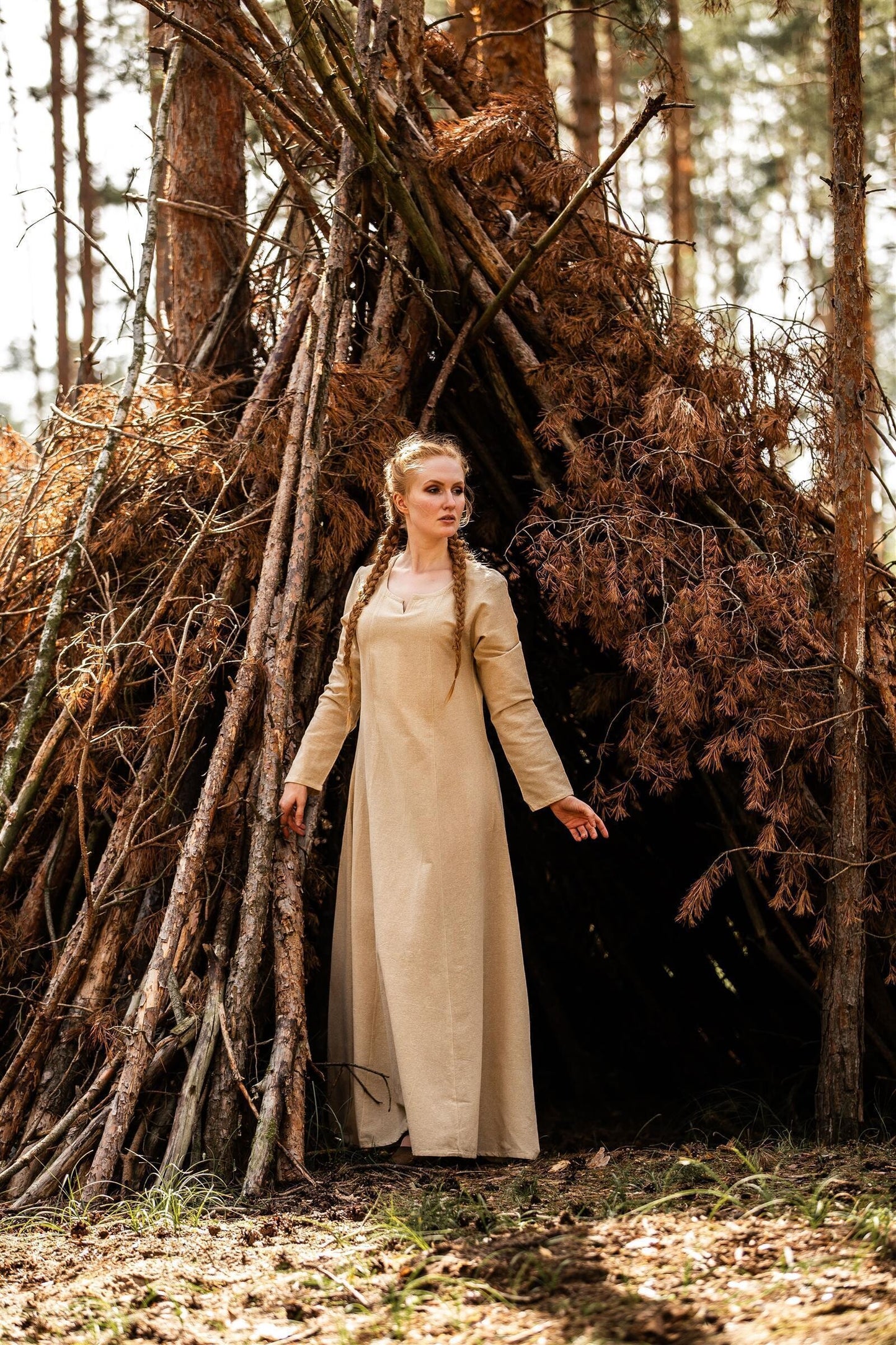 Unterkleid, hanffarben