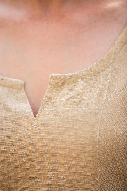 Unterkleid, hanffarben