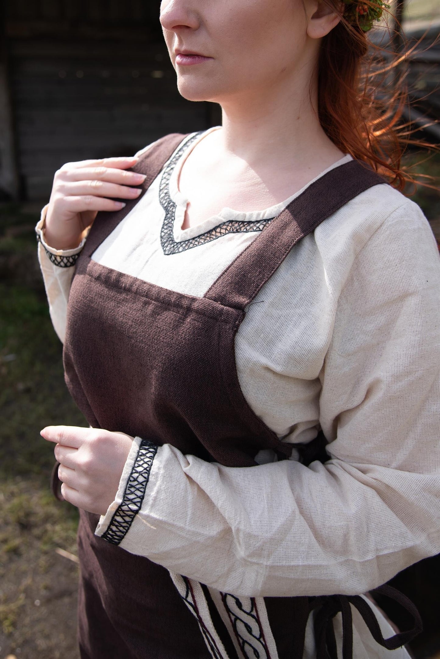 Überkleid Schürze Braun